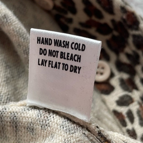 Y2K Forever21 Leopard Ribbed Button Cardigan Small Preppy Elle Woods Old Money - Picture 6 of 9